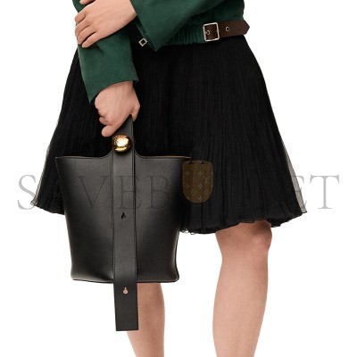 LOEWE MEDIUM PEBBLE BUCKET IN SMOOTH CALFSKIN AANBBBWX01 (28*24.5*23.5cm)